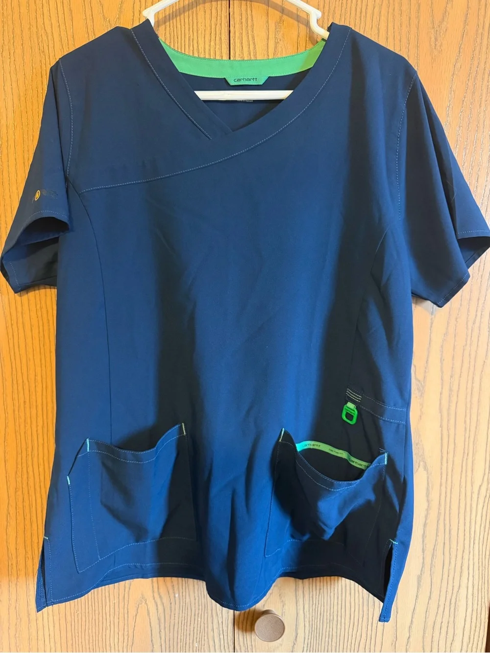 Carhartt Navy Blue and Green Scrubs Set size L